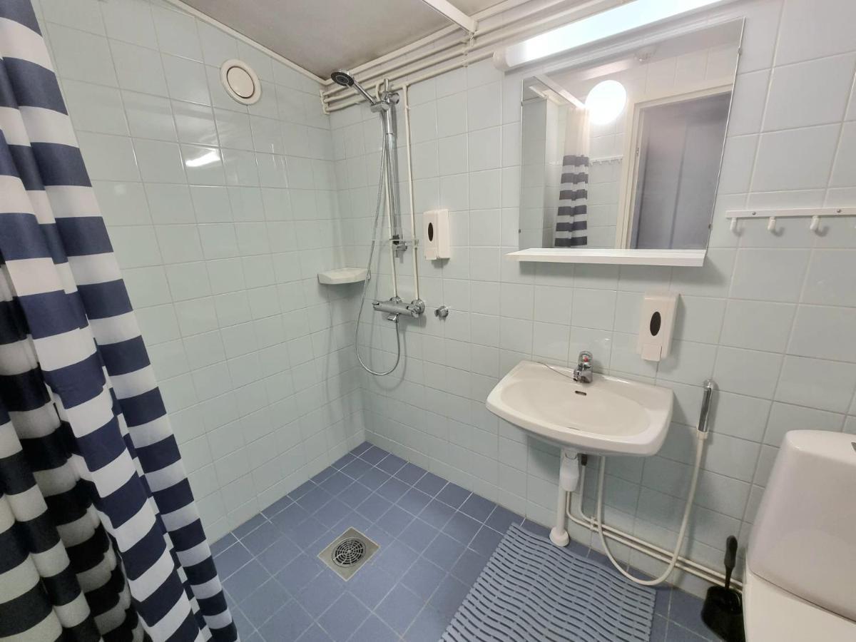 Gasthaus Vanha-Merivartioasema Kotka Bagian luar foto