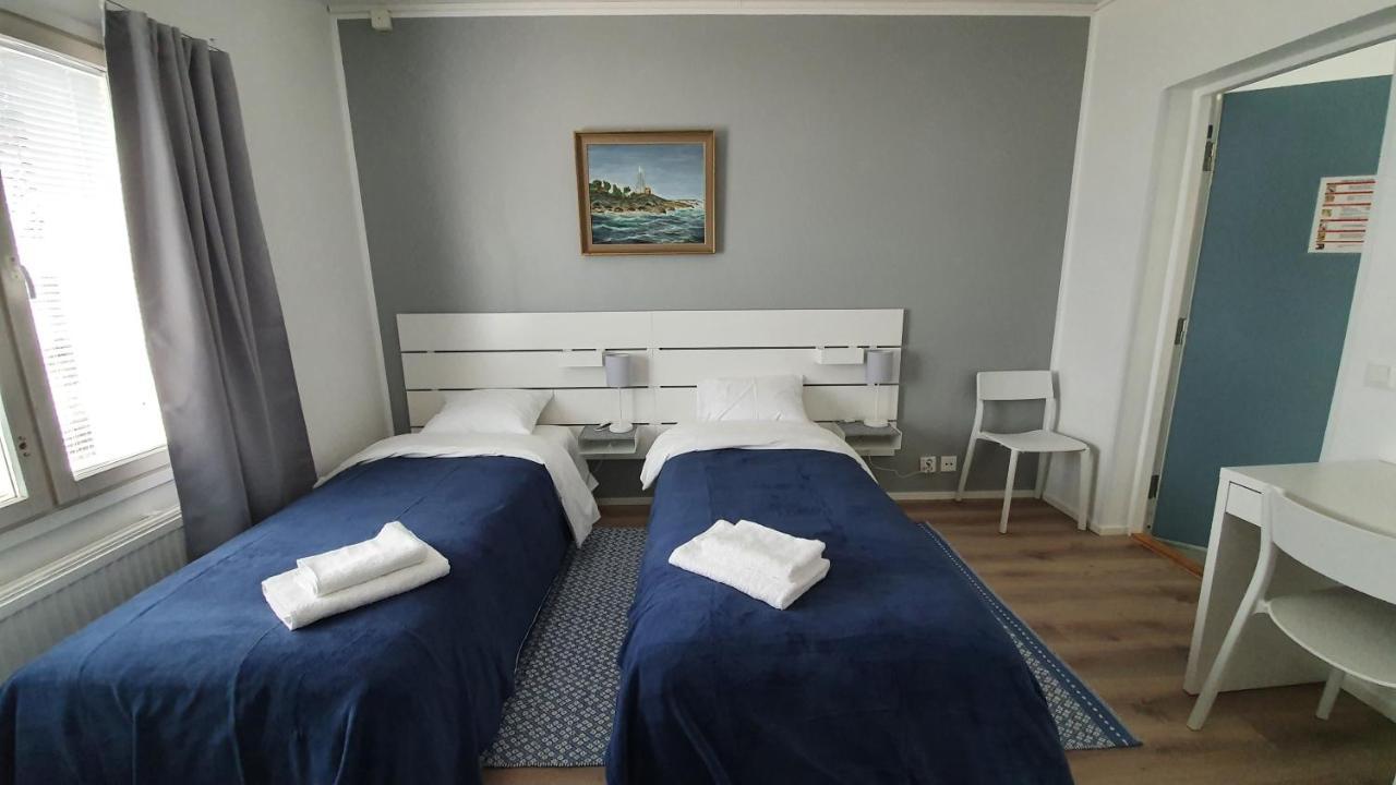 Gasthaus Vanha-Merivartioasema Kotka Bagian luar foto