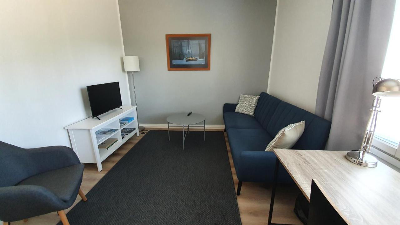 Gasthaus Vanha-Merivartioasema Kotka Bagian luar foto