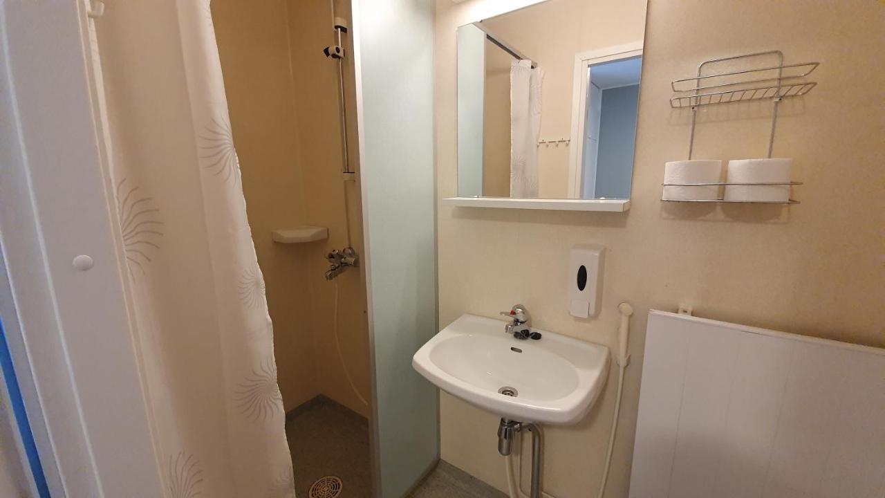 Gasthaus Vanha-Merivartioasema Kotka Bagian luar foto