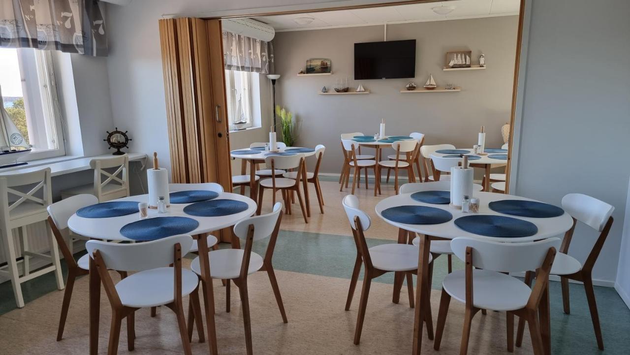 Gasthaus Vanha-Merivartioasema Kotka Bagian luar foto