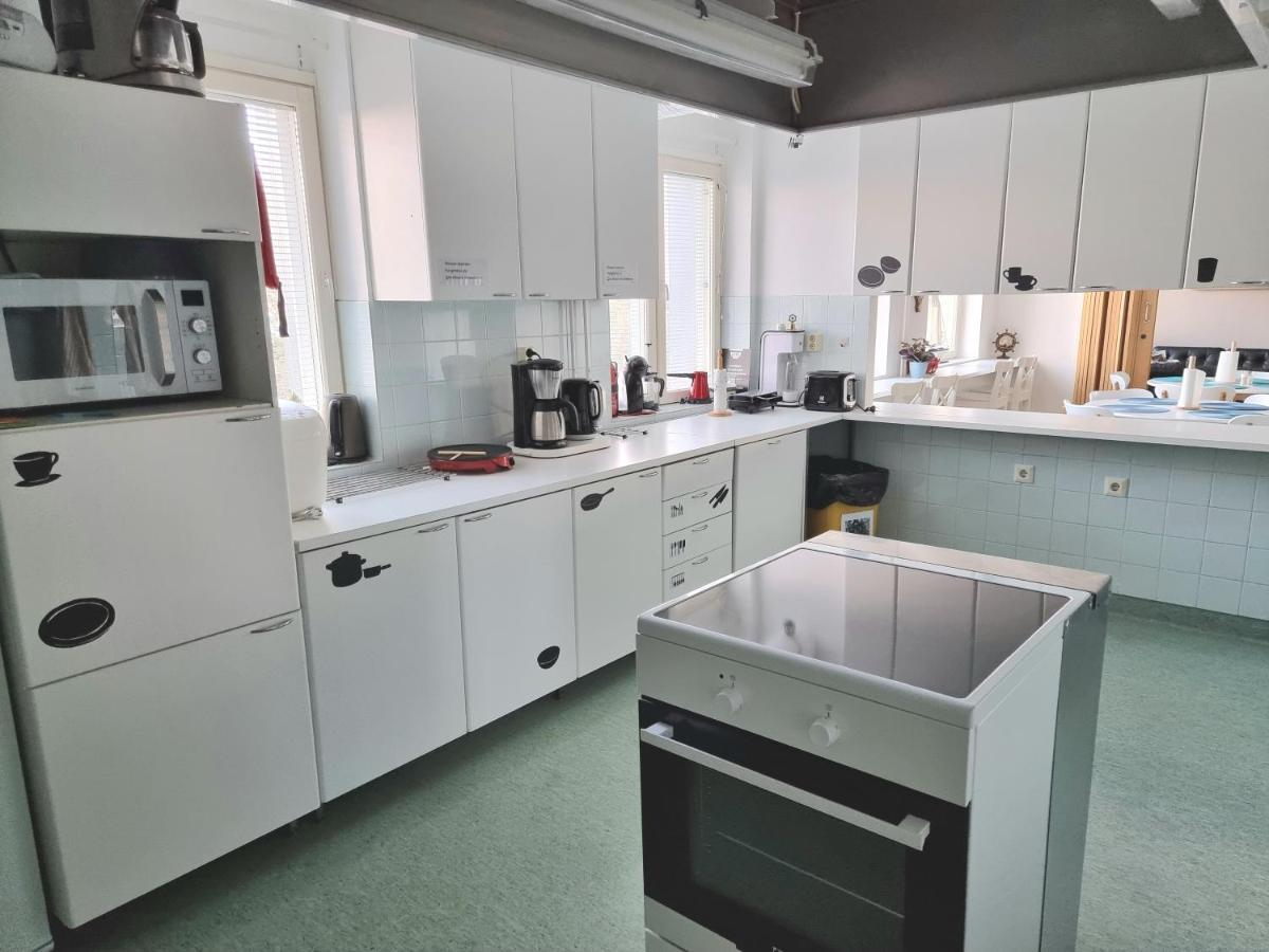 Gasthaus Vanha-Merivartioasema Kotka Bagian luar foto