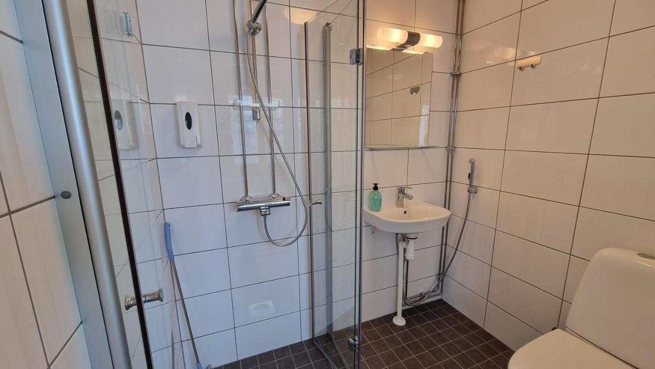 Gasthaus Vanha-Merivartioasema Kotka Bagian luar foto