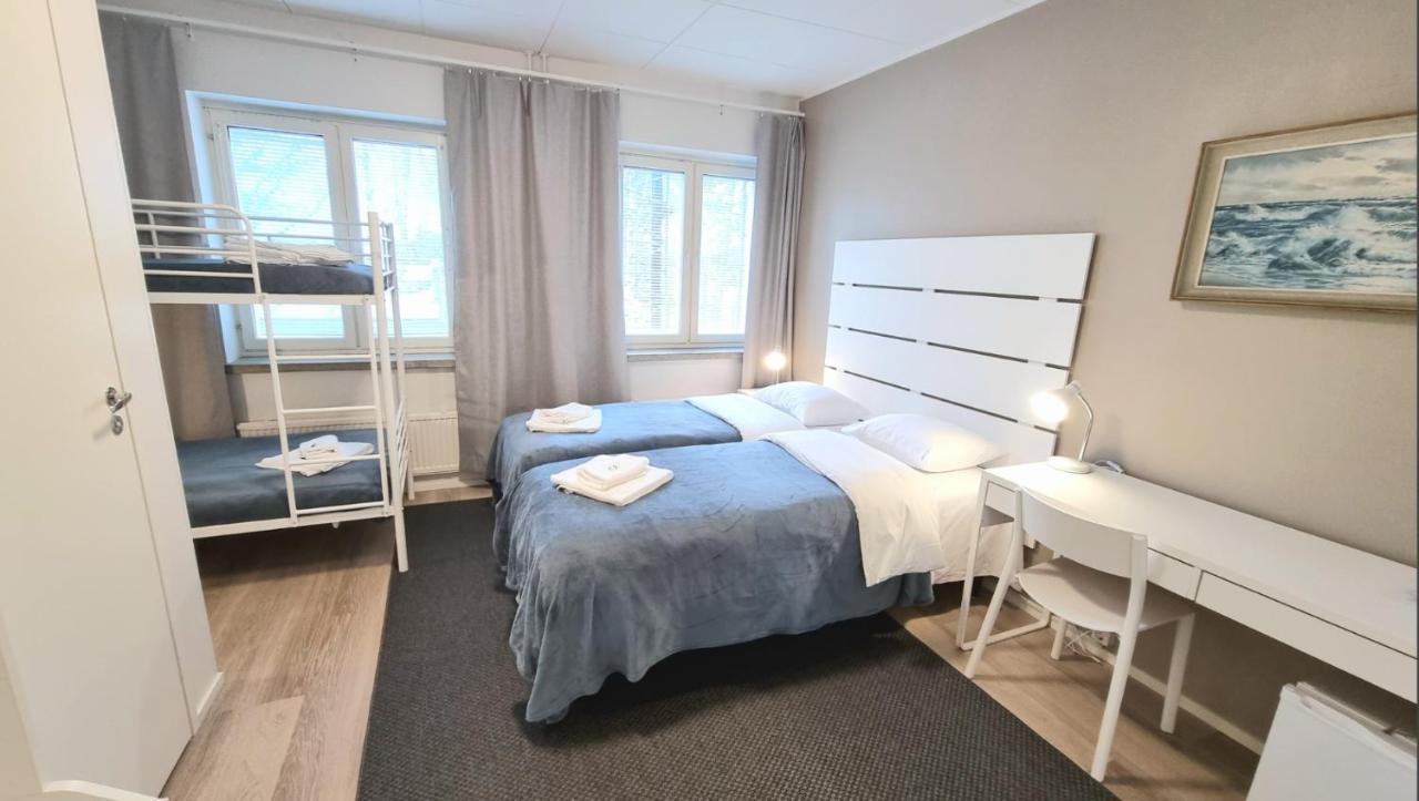 Gasthaus Vanha-Merivartioasema Kotka Bagian luar foto